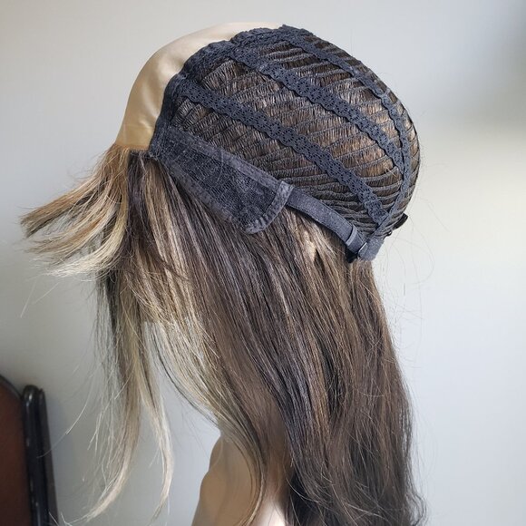 Long Wig - Stevie by Amore - Picture 9 of 11